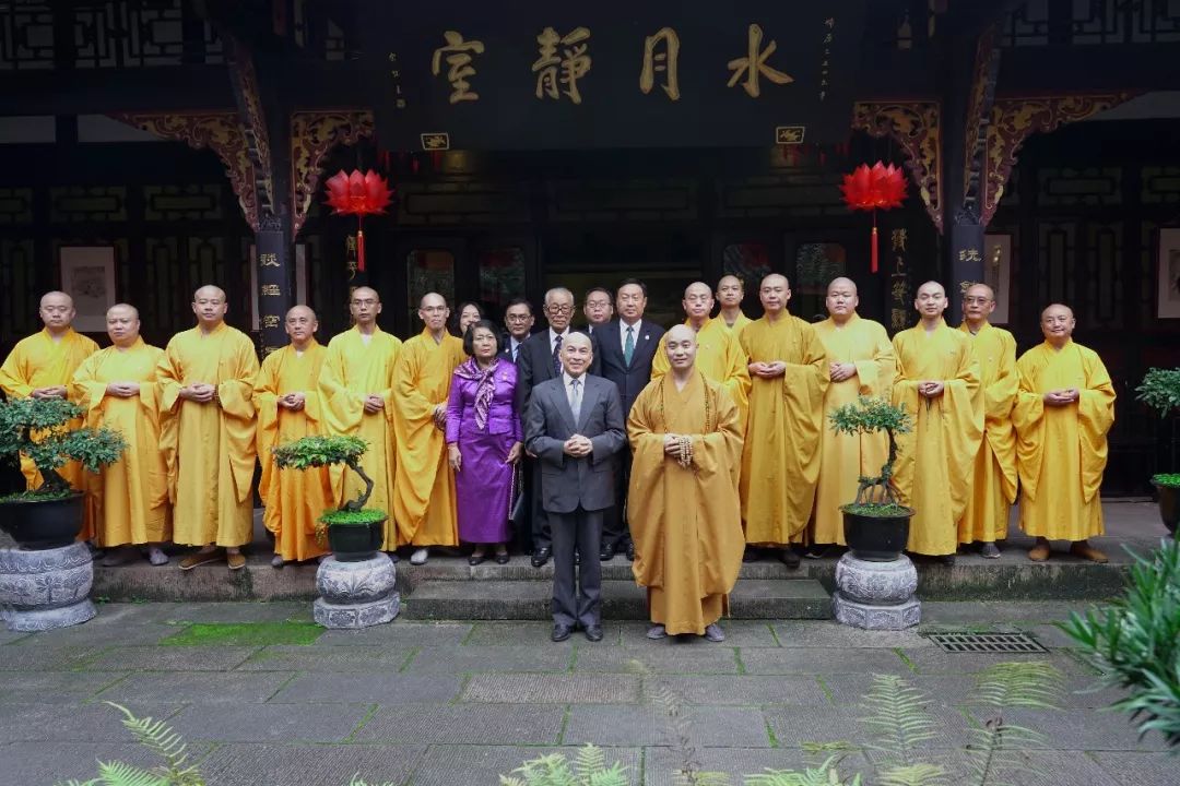 640-10.jpg 640-10.jpg